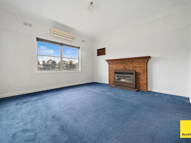 house at 18 Christian Street, California Gully, VIC 3556