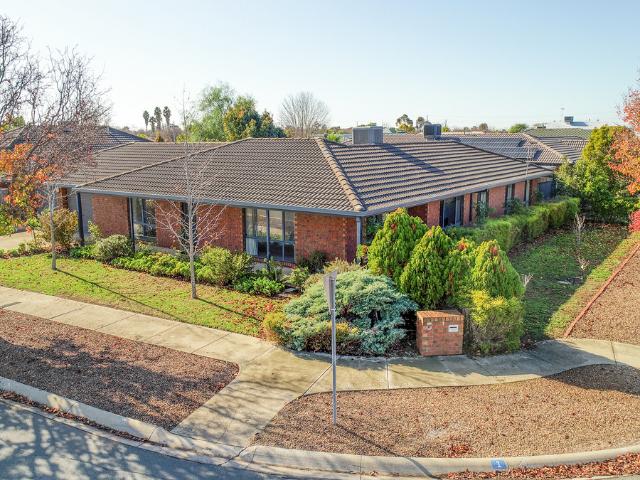 house at 1 Romney Crescent, Shepparton VIC 3630, Australia