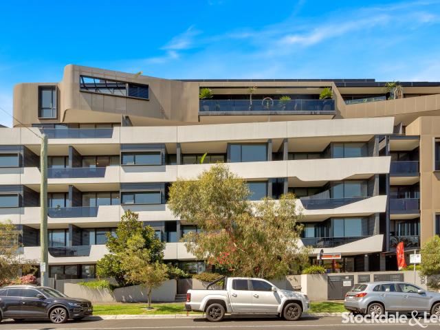 house at 215/1050 Mt Alexander Road, Essendon VIC, Australia