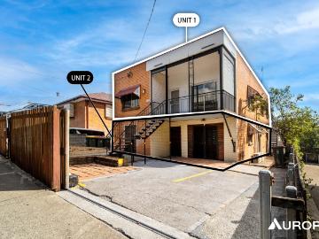 house at 215 Boundary Street, West End, Australia