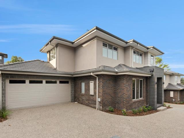 house at 2/173 Bellevue Avenue, Rosanna