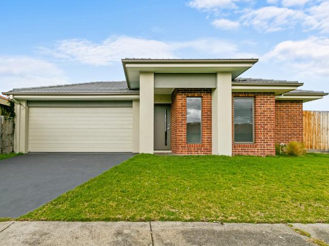 house at 21 Lord Place, Morwell VIC 3840, Australia