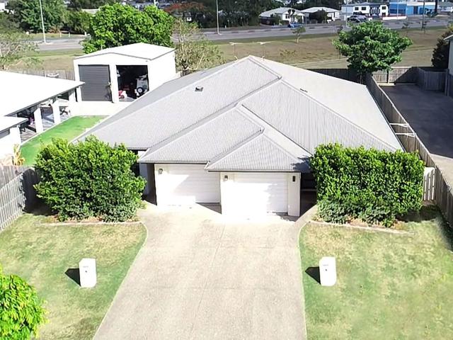 house at 2/22 Makybe Diva Drive, Ooralea,Australia