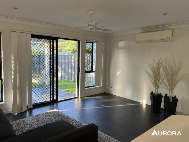 house at 2/29 Ruth Street, Birkdale, Australia