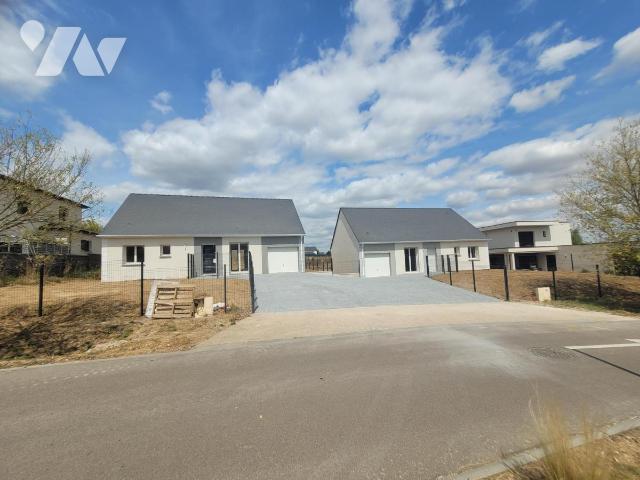 House at 27 Vaudreuil, LE VAUDREUIL, 27100, France