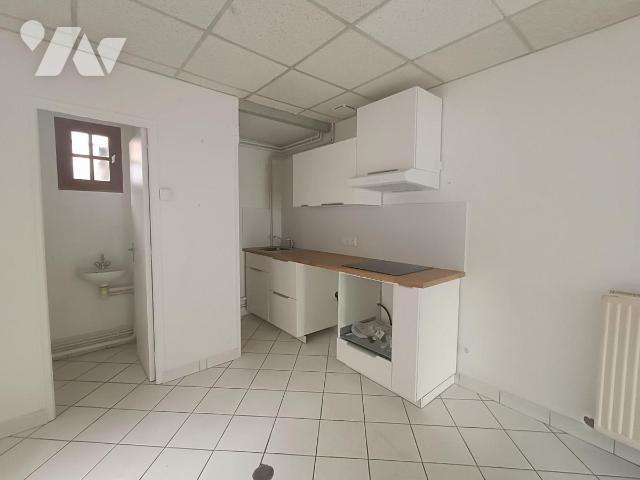 House at 27 Neubourg, LE NEUBOURG, 27110, France