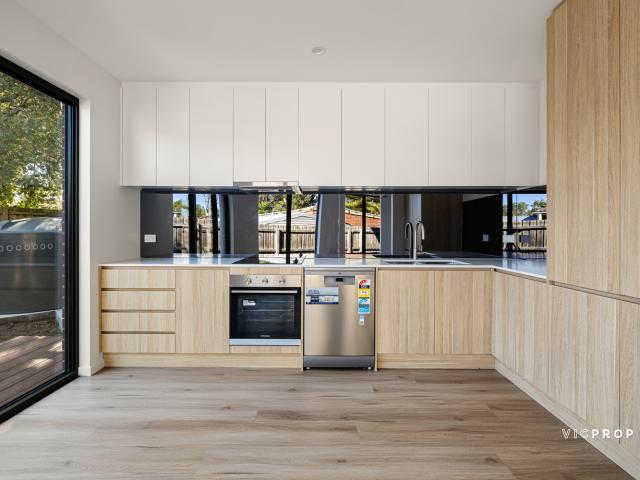 House at 2/58 Greenaway Drive, FERNTREE GULLY, Australia