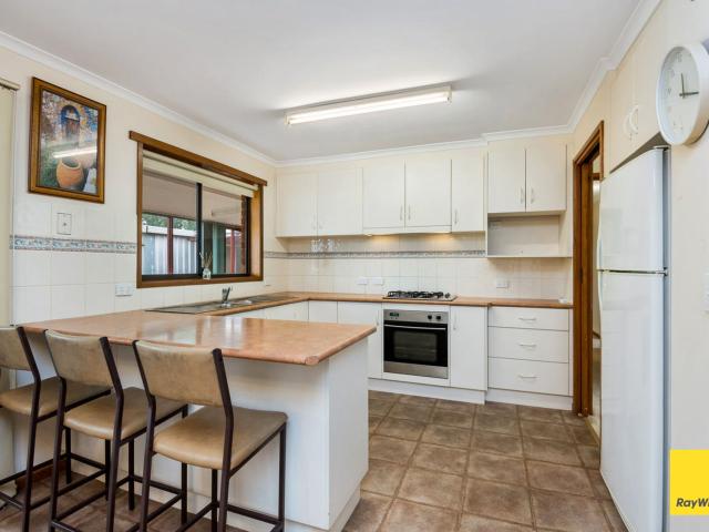 house at 25 Hill Street, Kangaroo Flat, VIC 3555