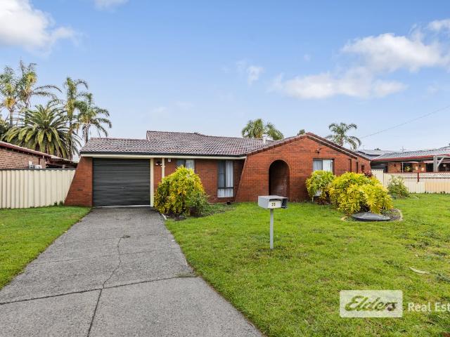 house at 28 Annean Loop, Cooloongup WA 6168, Australia