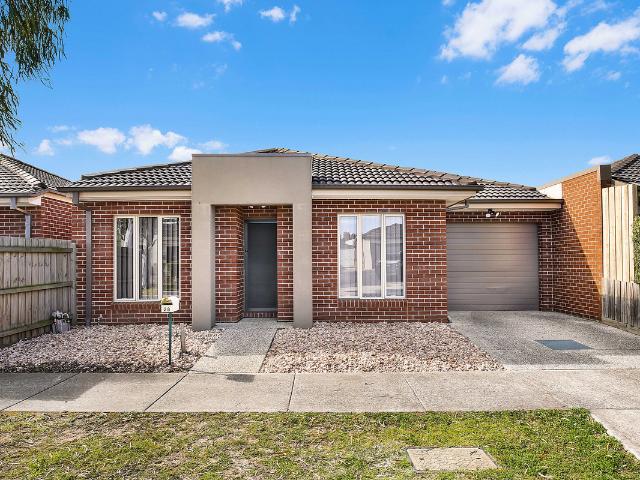 house at 28 King Parrot Way, Whittlesea VIC 3757, Australia