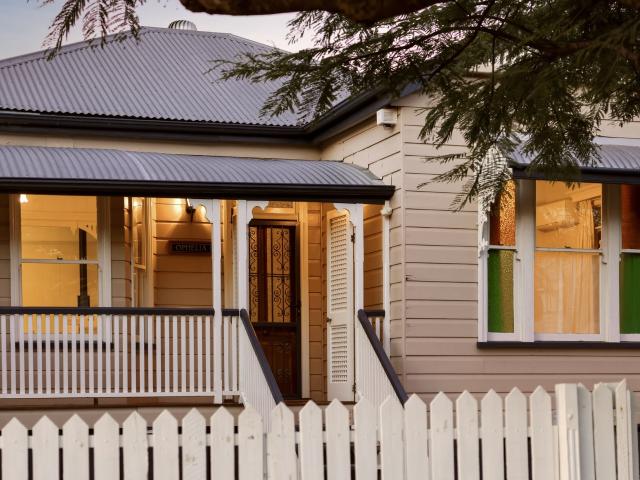 house at 28 Shakespeare Street, Coorparoo, Australia