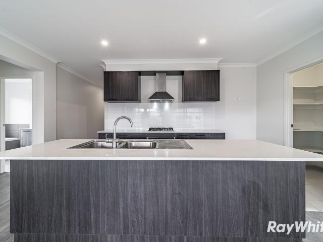 house at 2 Orville Way, White Hills, VIC 3550