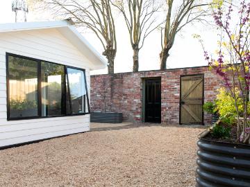 house at 2 Holmes St, Ballarat Central, VIC 3350, Australia