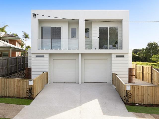 house at 2 / 15 Besley Street, Buderim QLD 4556, Australia