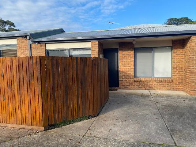 house at 2 / 13 Douglas Road, Cowes VIC 3922, Australia