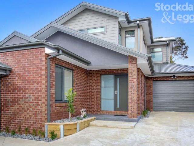 house at 2 / 30 Ibbotson Street, WATSONIA VIC 3087, Australia