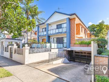 house at 2 / 51 Henley Road, Homebush West NSW 2140