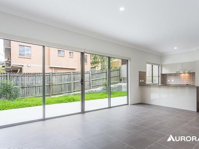 house at 3/3 Newton Street, Coorparoo, Australia