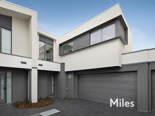 house at 3/17 North Crescent, Heidelberg West