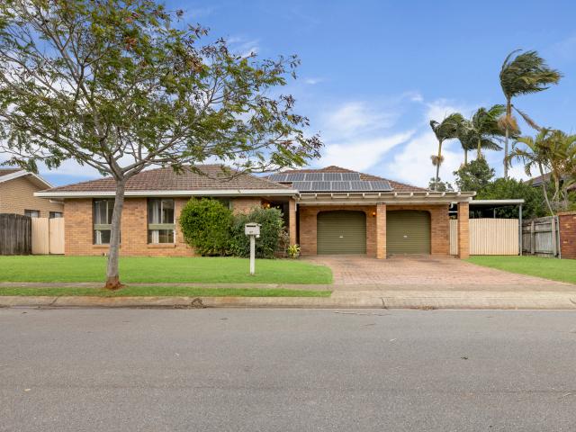 house at 37 Romulus St, Robertson, Australia