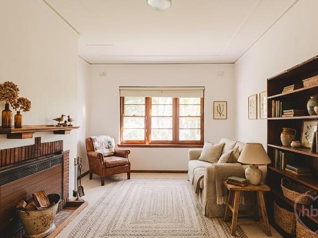 house at 34a Hackett Gardens