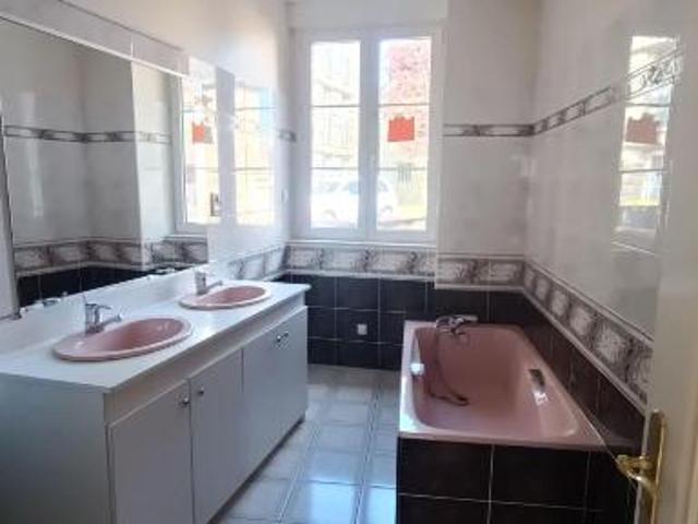 House at 35 Guichen, GUICHEN, 35580, France
