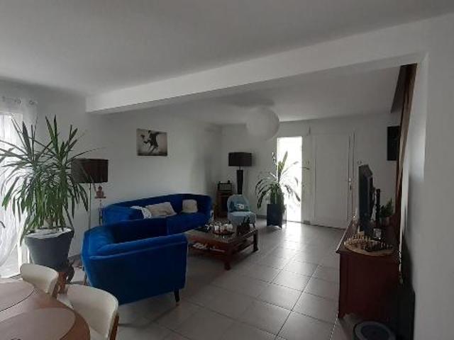House at 35 Montreuil sous Pérouse, MONTREUIL SOUS PEROUSE, 35500, France