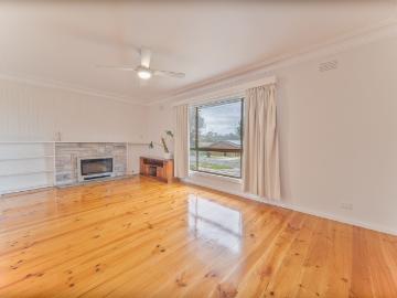 house at 3 Palm Avenue, Spring Gully, VIC 3550