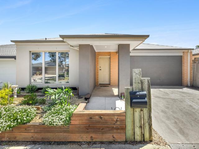 house at 3 Velocity Way, Mount Duneed VIC 3217, Australia