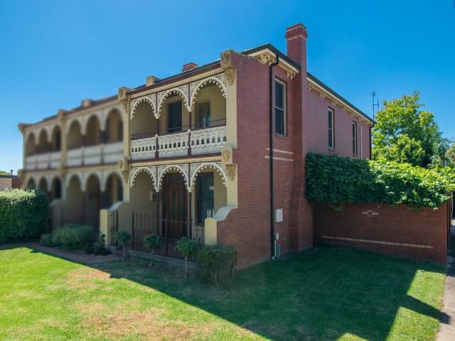 house at 3 / 207 The Boulevard, Shepparton VIC 3630, Australia