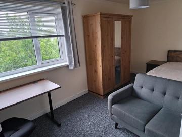 House at Tennyson Close, Pontypridd