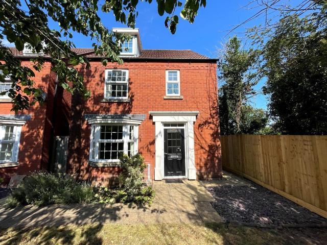 House at Teasel Path, North Petherton