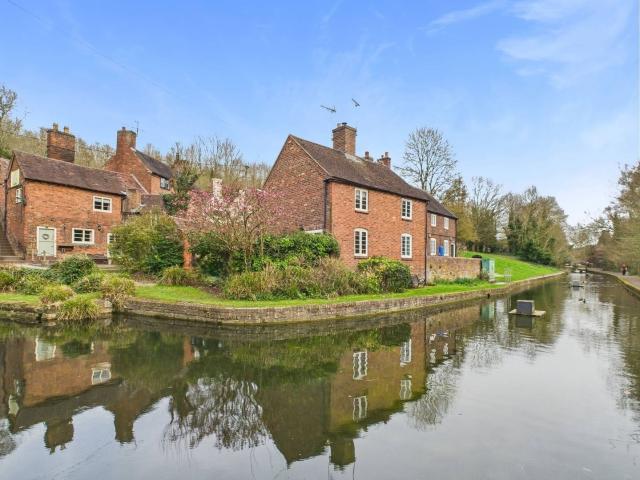 house at Telford TF8 7HS