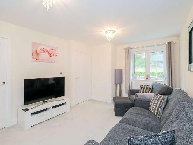 House at Thistle Close, Greater London
