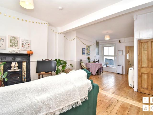 House at Trefusis Road, Flushing