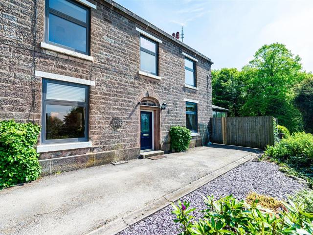 House at Tunstall Road, Congleton