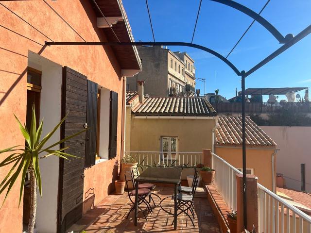 House at vallon des Auffes, Marseille Amsterdam Apartments for Rent