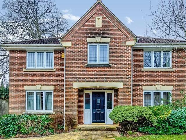 House at Vicarage Close, Horsham