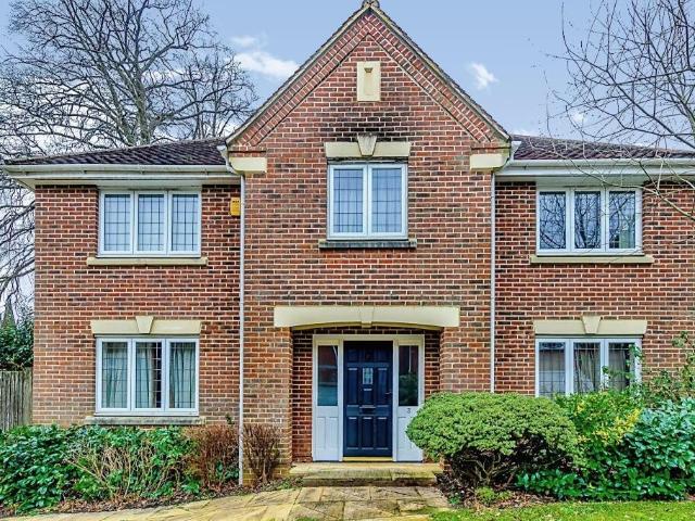 House at Vicarage Close, Horsham