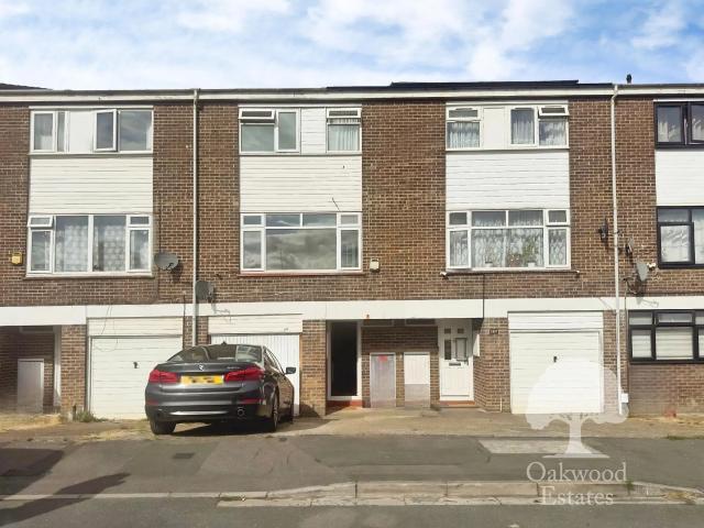 House at Weekes Drive, Slough