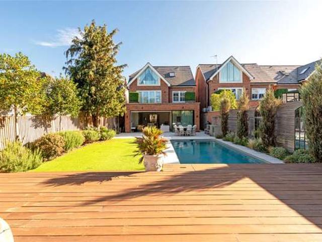 House at West Hill Road, Greater London