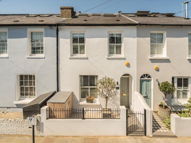 House at Westfields Avenue, Greater London