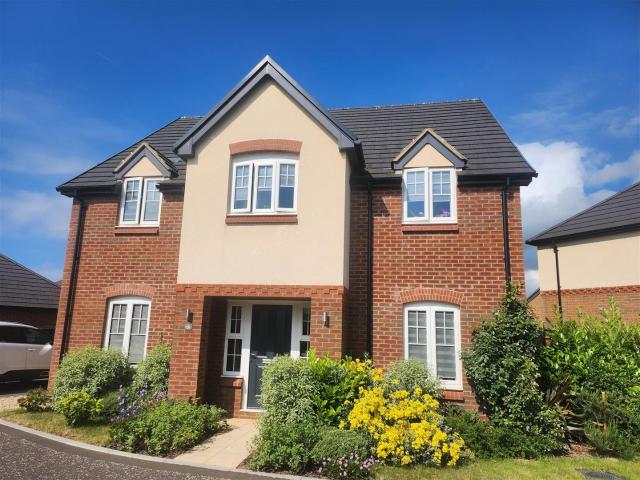 House at Winter Crescent, Forest of Dean