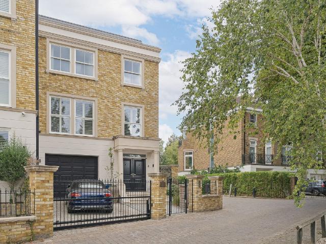House at Willoughby Road, Greater London