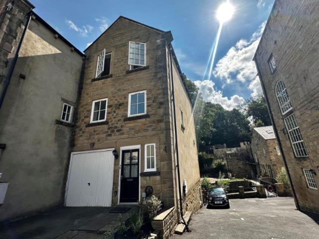 House at Wood Cote Fold, Bradford