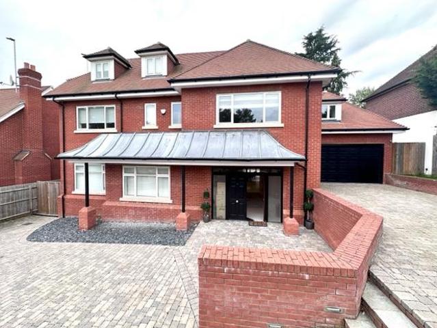 House at Wood Ride, Greater London