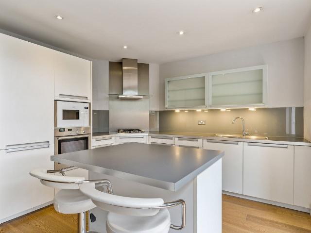 House at Woodman Mews, Greater London