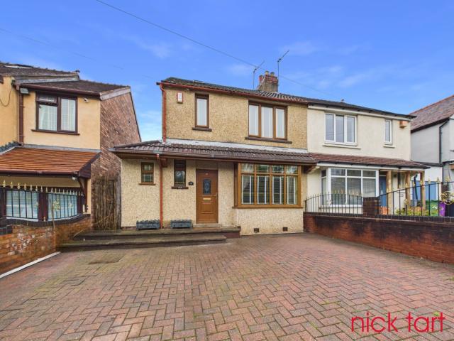 house at Wolverhampton WV6 9NF