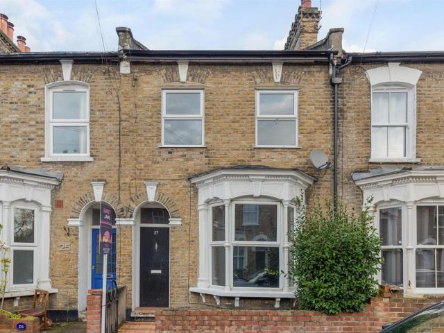 House at Wrigglesworth Street, Greater London