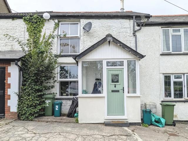 House at A4119, Llantrisant